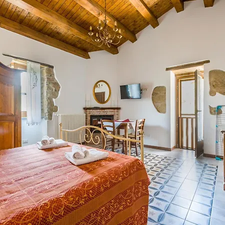 Arcaloro בית נופש *